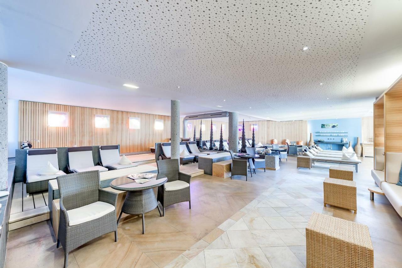Hotel Andy 4 Sterne Superior แยร์สเซินส์ ภายนอก รูปภาพ